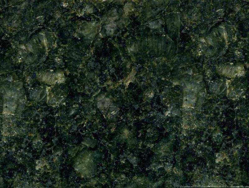 Amostra do Granito Verde Ubatuba — verde escuro com pontos claros